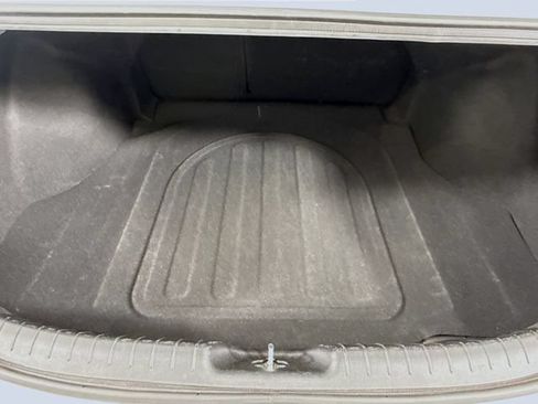 Used 2025 Hyundai Elantra Limited FWD image 27