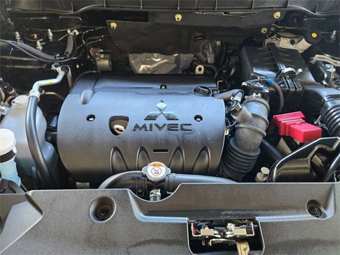 Used 2024 Mitsubishi Outlander Sport ES image 24