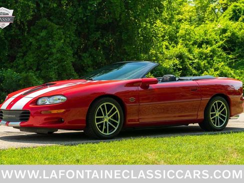 Used 2002 Chevrolet Camaro Z28 w/ SS Performance/Appearance Pkg RWD image 9