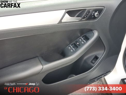Used 2013 Volkswagen Jetta GLI Autobahn FWD image 18