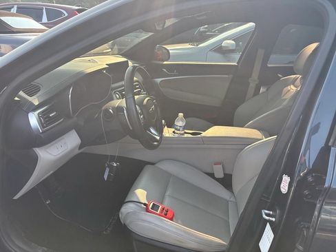 Used 2023 Genesis G70 2.0T AWD/4WD image 11