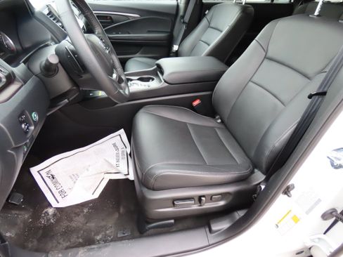 Used 2025 Honda Passport EX-L image 40