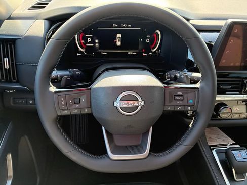 New 2026 Nissan Pathfinder SL FWD image 21