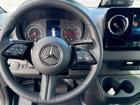 New 2026 Mercedes-Benz Sprinter 2500 image 11