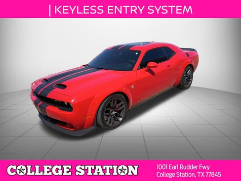 Used 2019 Dodge Challenger SRT Hellcat RWD image 6