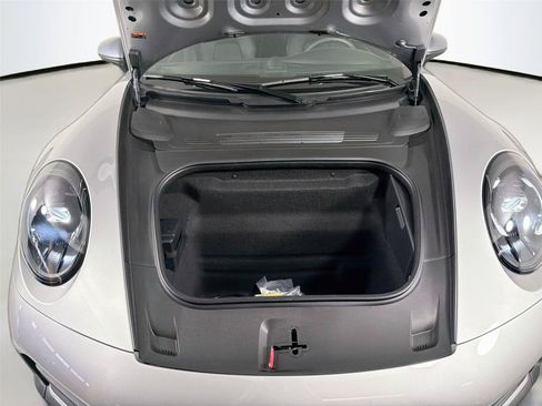 Used 2026 Porsche 911 Carrera T RWD image 37