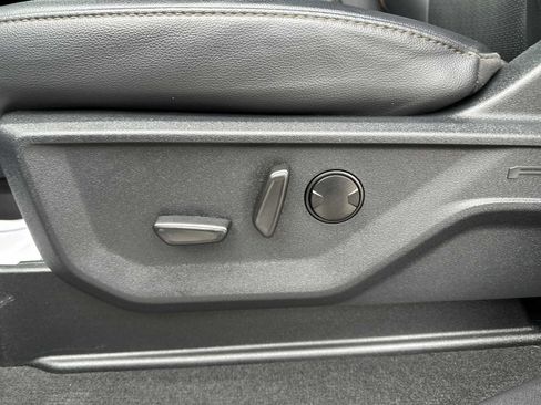 Used 2025 Ford F350 Lariat image 28