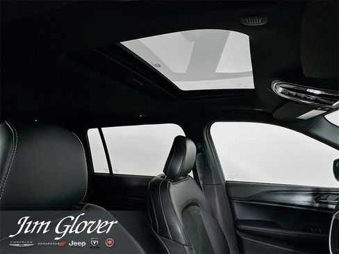 New 2025 Jeep Grand Cherokee L Altitude image 21