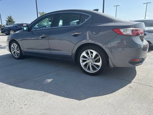 Used 2017 Acura ILX FWD image 3