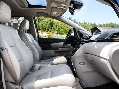 Used 2016 Honda Odyssey EX-L image 19