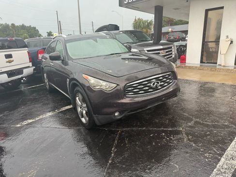 Used 2009 INFINITI FX35 2WD w/ Technology Pkg image 3