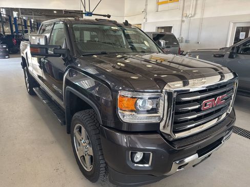 Used 2016 GMC Sierra 2500 SLT w/ Duramax Plus Package AWD/4WD image 1