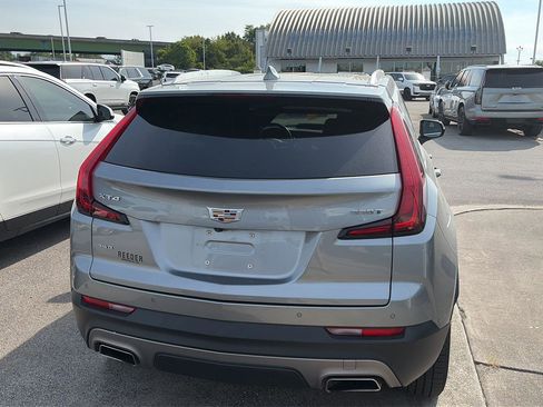 Used 2023 Cadillac XT4 Premium Luxury w/ Cold Weather Package AWD/4WD image 3