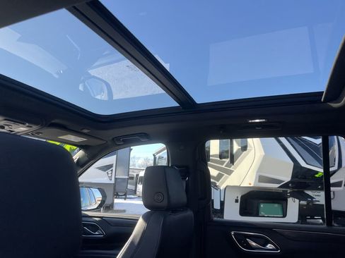 Used 2022 Chevrolet Tahoe LT w/ LT Signature Plus Package image 21