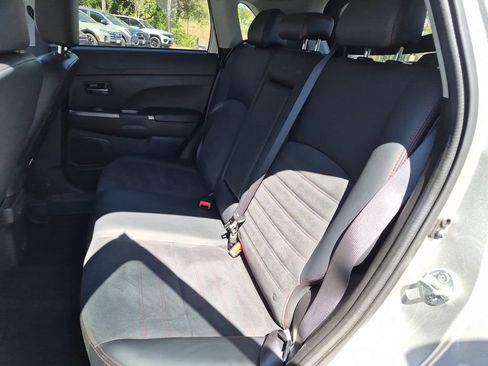 Used 2025 Mitsubishi Outlander Sport SE AWD/4WD image 28