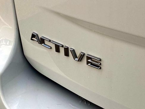 Used 2025 Ford Expedition Active AWD/4WD image 11