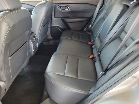 Used 2021 Nissan Rogue SL w/ Premium Package image 6