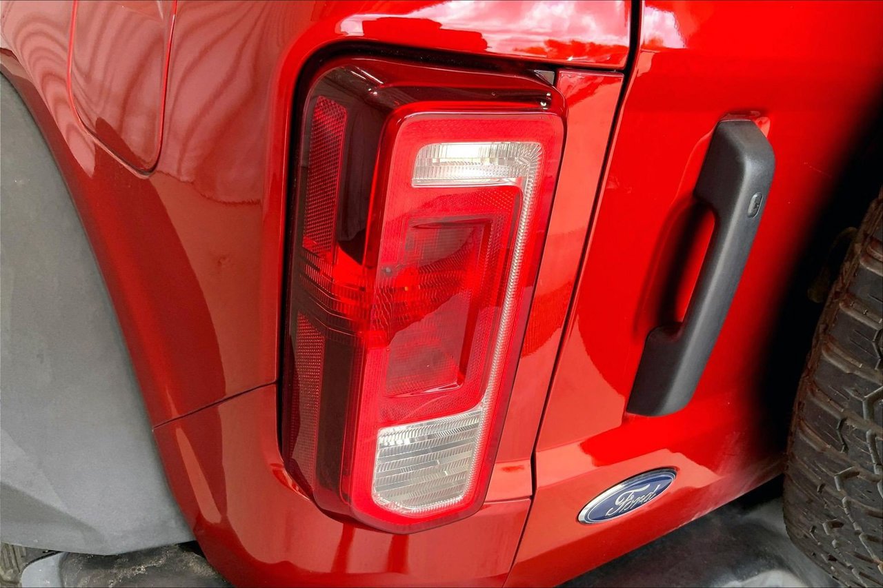 Used 2024 Ford Bronco Big Bend w/ Sasquatch Package AWD/4WD image 13