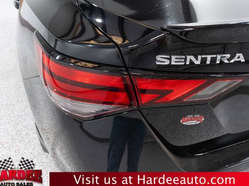 Used 2020 Nissan Sentra SV image 9