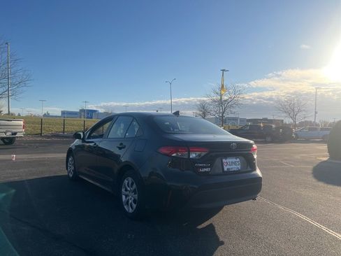 Used 2025 Toyota Corolla LE image 6