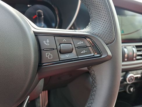 New 2026 Alfa Romeo Giulia AWD image 22