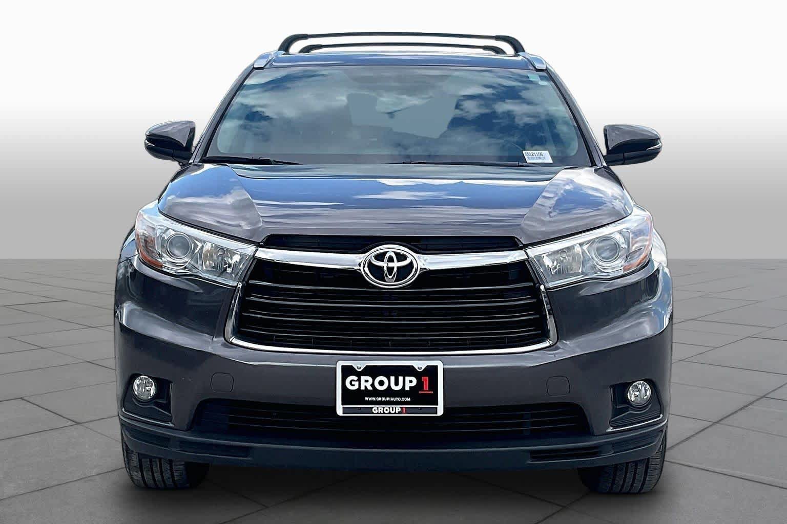 Used 2016 Toyota Highlander XLE FWD image 4