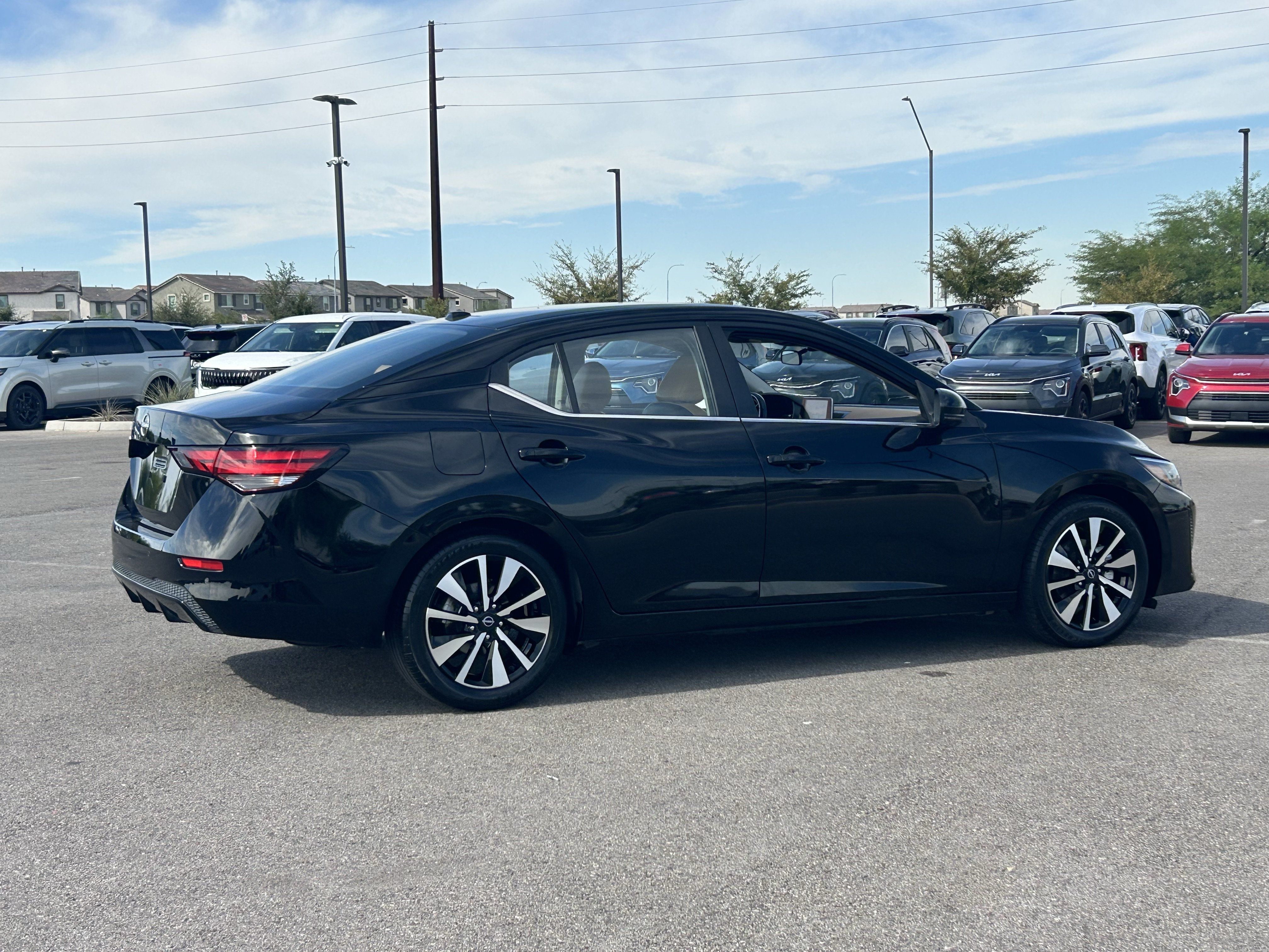 Used 2025 Nissan Sentra SV w/ SV Premium Package FWD image 5