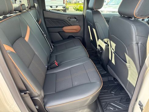 New 2026 GMC Canyon AT4 image 17