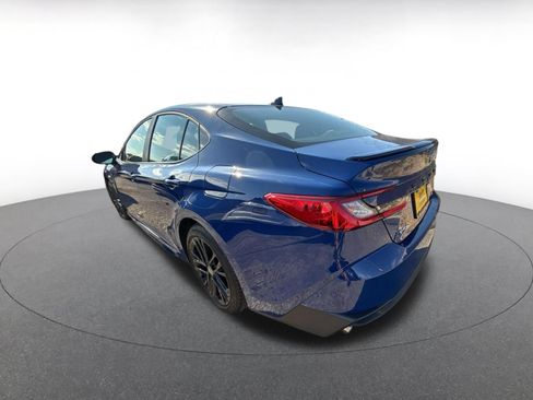 Used 2026 Toyota Camry SE FWD image 8