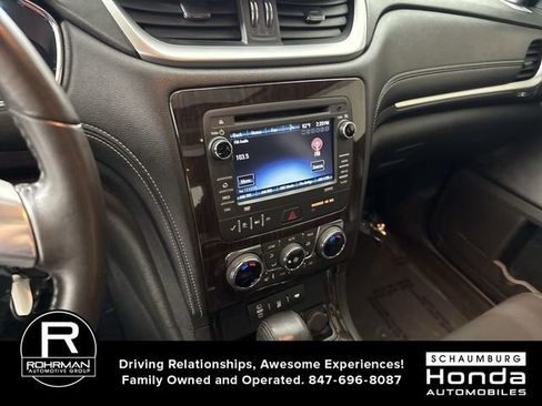Used 2016 Chevrolet Traverse LT w/ Traveler's Package image 7
