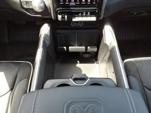 New 2026 RAM 1500 Laramie w/ Laramie Preferred Package AWD/4WD image 22