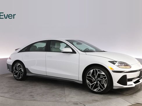 Used 2024 Hyundai Ioniq 6 SEL RWD image 14