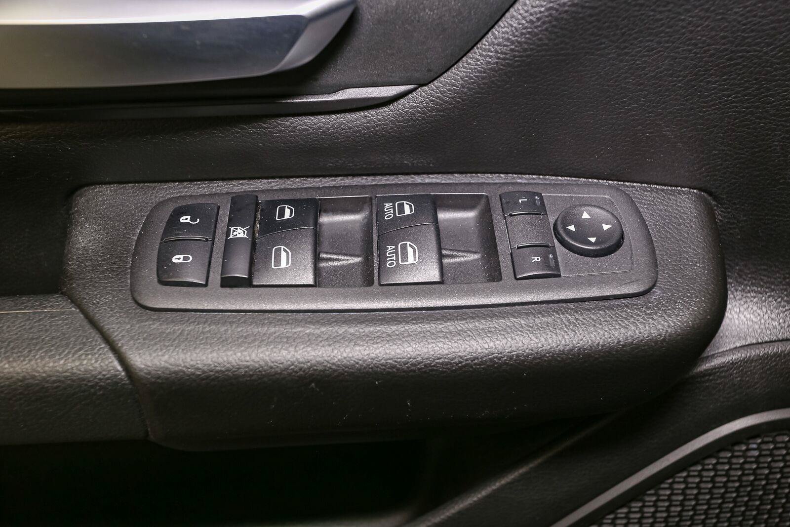 Used 2023 RAM 1500 Tradesman w/ Trailer Tow Group AWD/4WD image 39