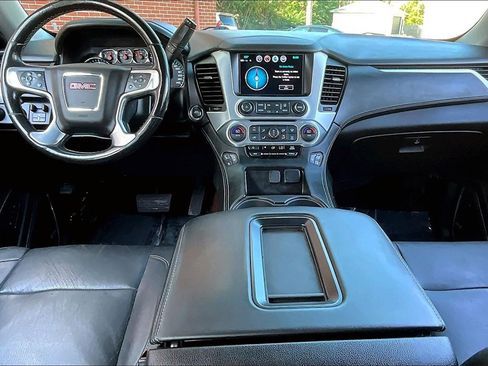 Used 2018 GMC Yukon XL SLT w/ Premium Edition image 23