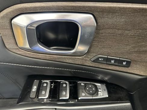Used 2023 Kia Sorento SX Prestige AWD/4WD image 22