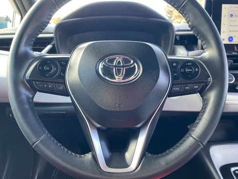Used 2025 Toyota Corolla SE image 9