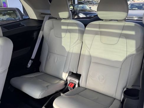 Used 2023 Volvo XC90 T8 Ultimate w/ Lounge Package image 27