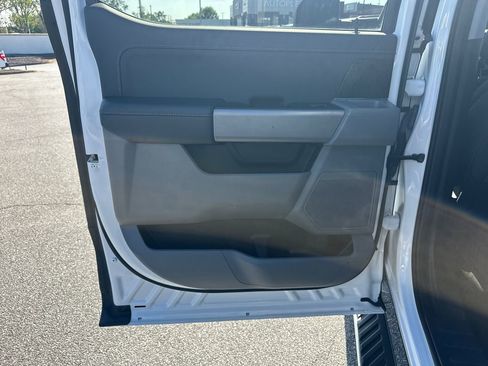 Certified 2022 Ford F150 XLT w/ Equipment Group 302A High image 23