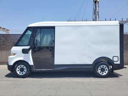 New 2025 Chevrolet Brightdrop 400 FWD image 7