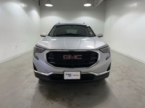 Certified 2019 GMC Terrain SLT AWD/4WD image 2