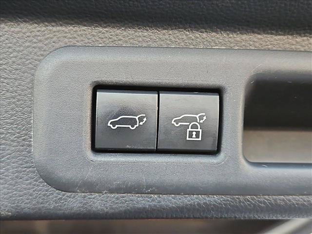 Used 2024 Toyota Sequoia TRD Pro AWD/4WD image 7