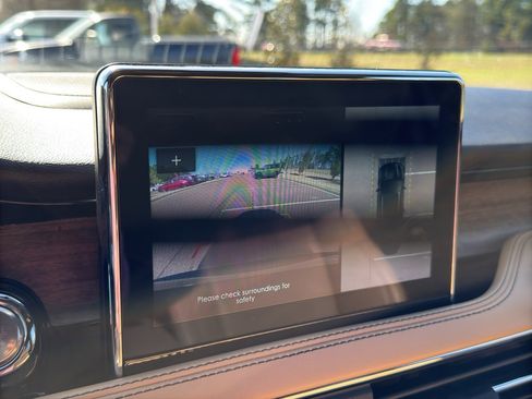 Used 2020 Lincoln Corsair Reserve w/ Equipment Group 201A image 22