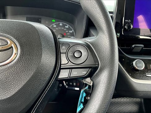 Used 2023 Toyota Corolla LE image 22