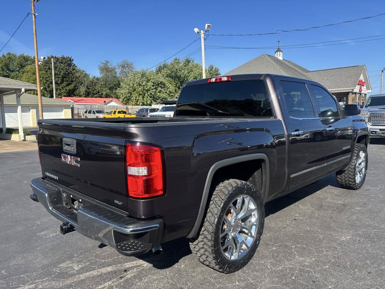 Used 2015 GMC Sierra 1500 SLT w/ SLT Crew Cab Value Package AWD/4WD image 5
