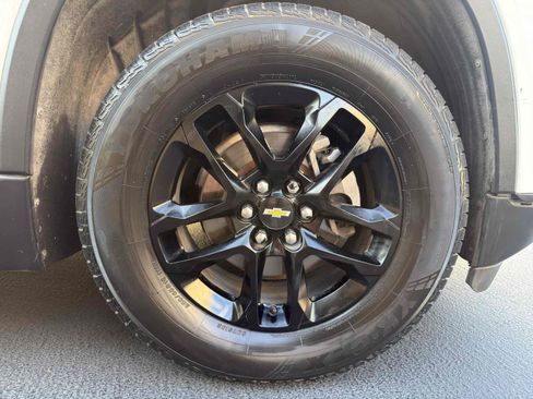 Used 2019 Chevrolet Traverse LS w/ LPO, Blackout Package FWD image 22