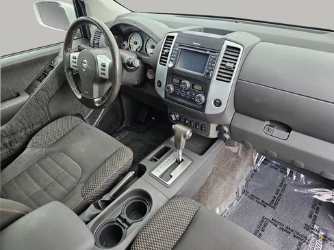 Used 2015 Nissan Frontier PRO-4X image 26