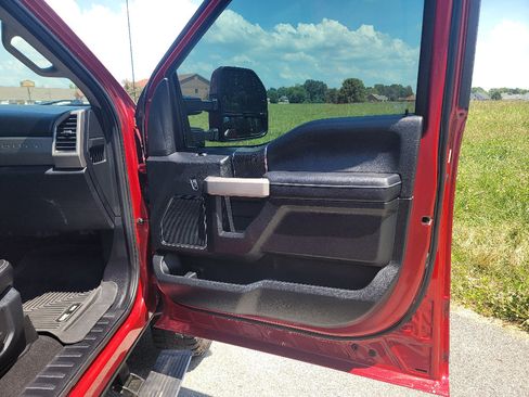 Used 2020 Ford F350 Lariat w/ Lariat Ultimate Package AWD/4WD image 32
