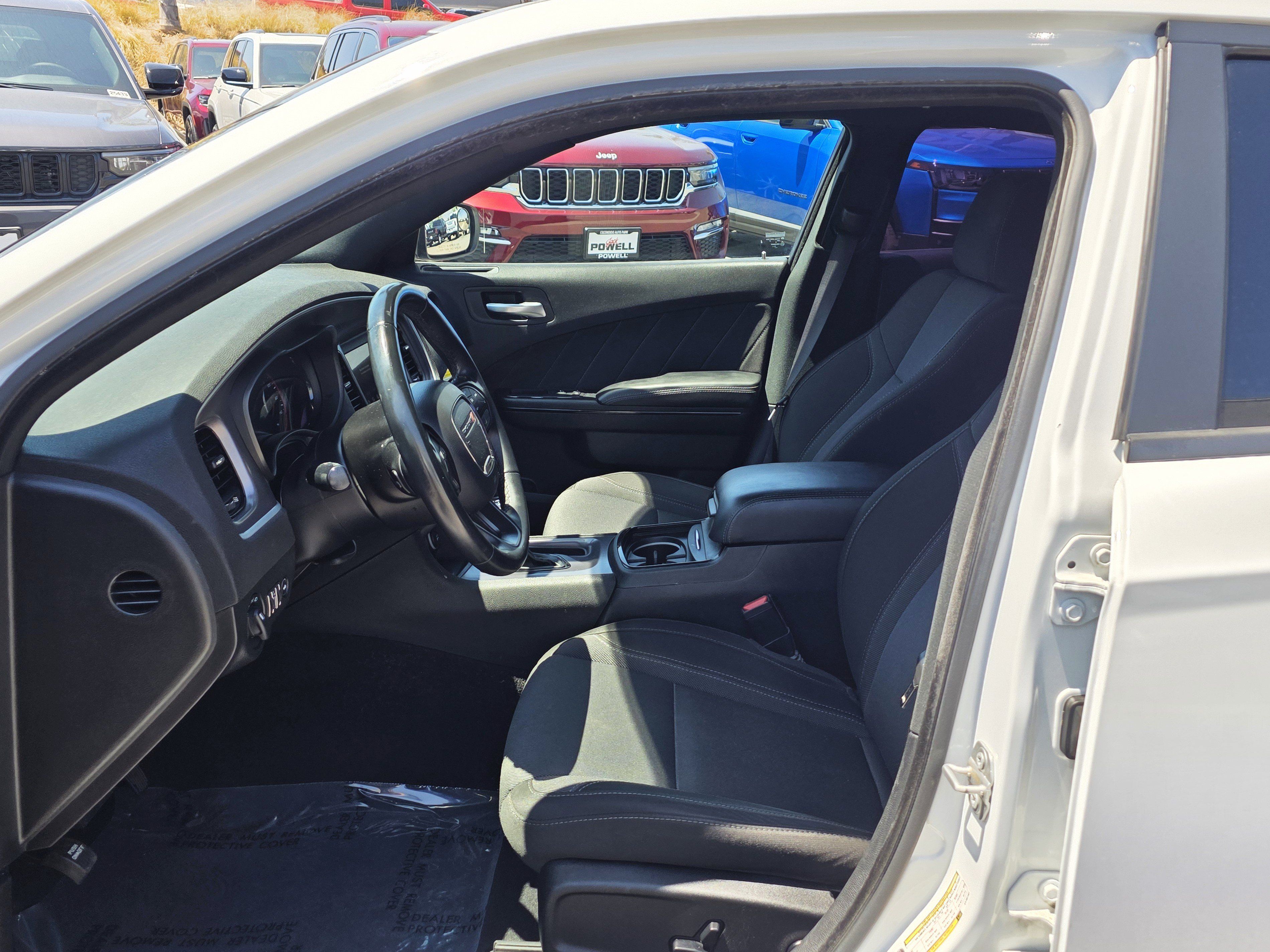 Used 2020 Dodge Charger SXT w/ Blacktop Package RWD image 12