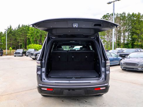 New 2026 Jeep Grand Wagoneer 2WD image 7