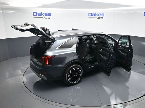 Certified 2025 Kia Sorento SX image 62
